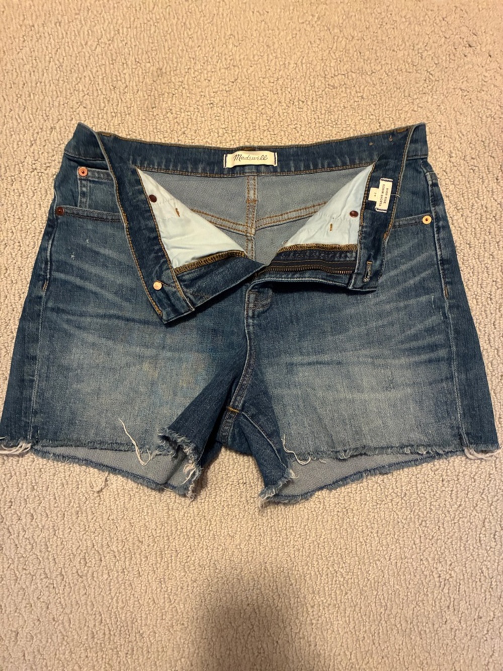 Madewell Frayed Hem High-Rise Denim Shorts in Blue